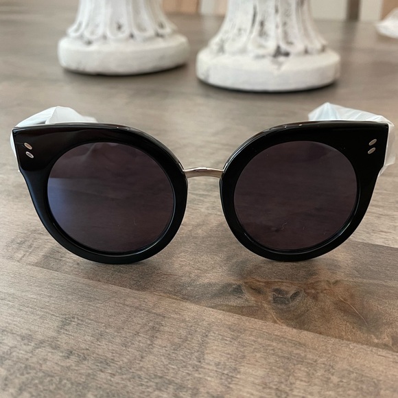 STELLA MCCARTNEY CAT EYE SUNGLASSES - Picture 3 of 10